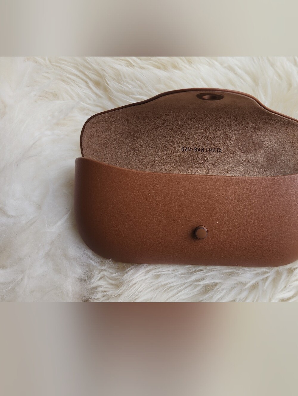 Ray-Ban Meta Brown Sunglasses Case - Picture 3 of 4